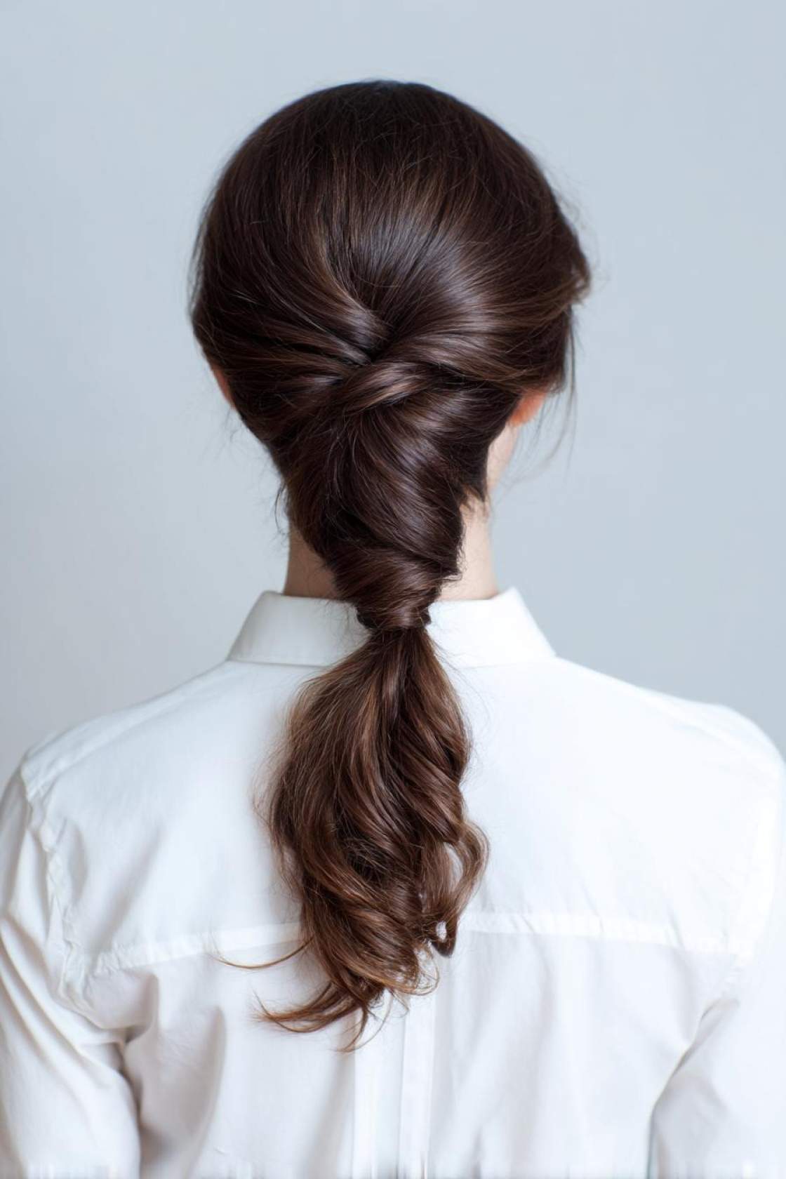 15+ Coolest Hot Weather Hairstyles to Beat the Heat (Updos, Braids & More!). - 12. Twisted Half-Up