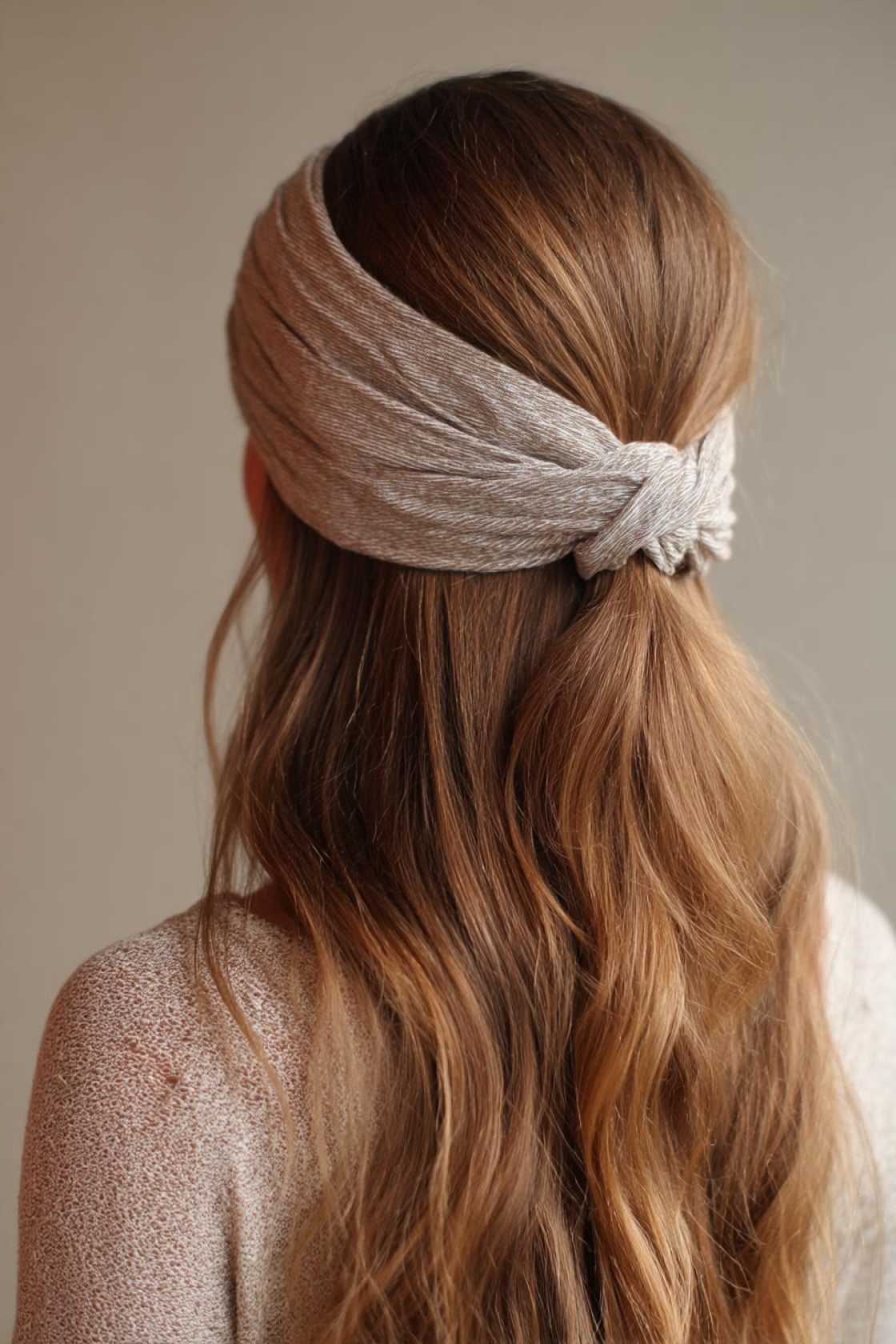 15+ Effortless Beach Hairstyles: Salty Waves, Chic Braids & Easy Updos. - 19. Simple Headband Tuck