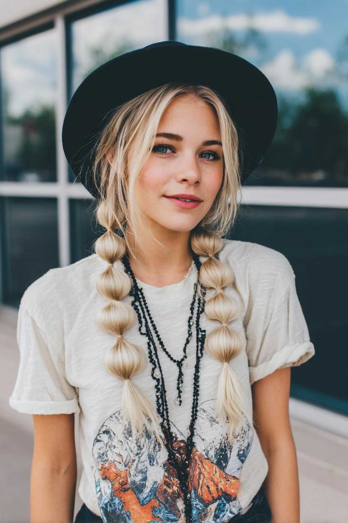 Hat Hair, Don't Care: 12+ Gorgeous Country Hairstyles to Wear with Your Favorite Hat. - 7. Bubble Braid