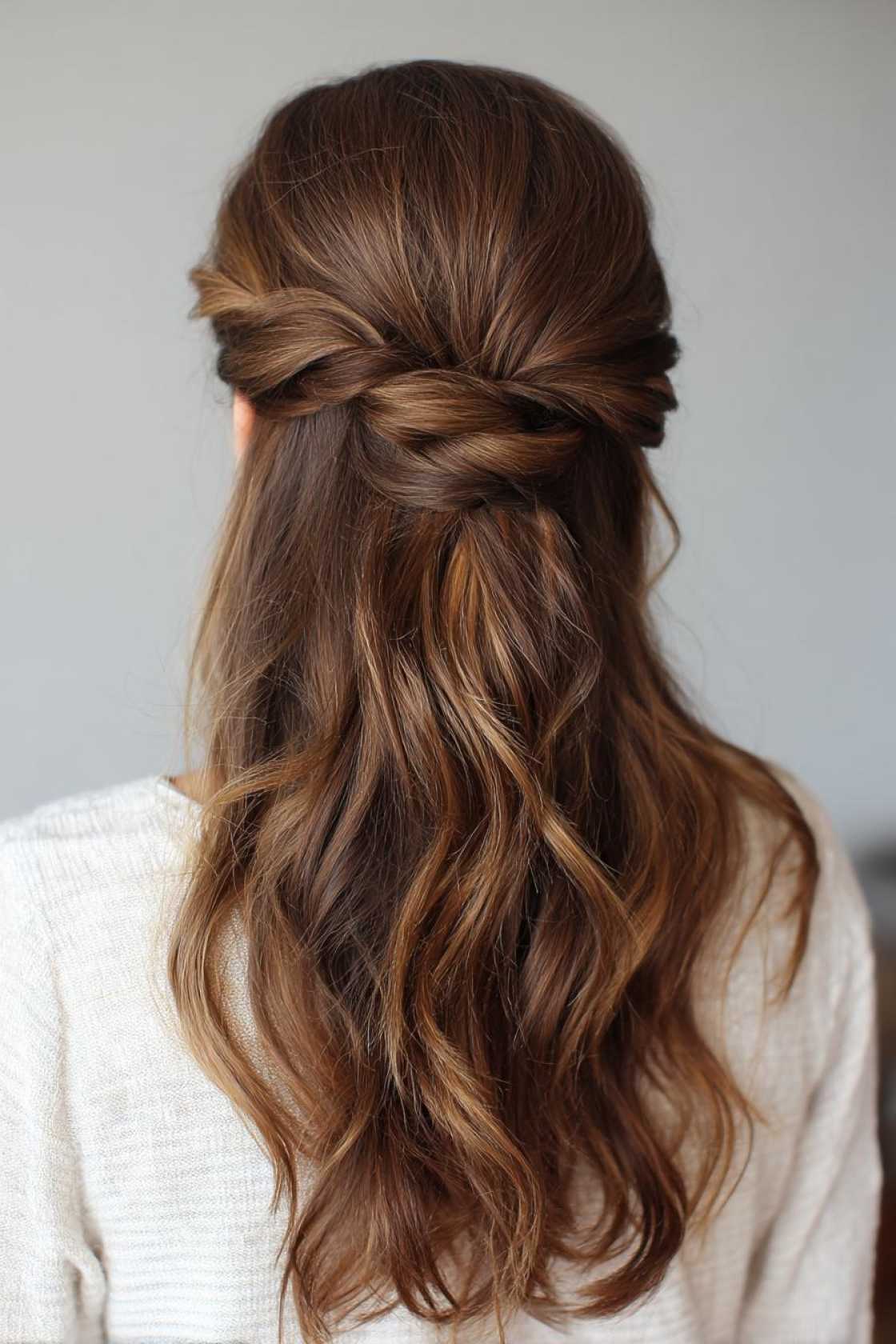 Hat Hair, Don't Care: 12+ Gorgeous Country Hairstyles to Wear with Your Favorite Hat. - 6. Twisted Half-Up
