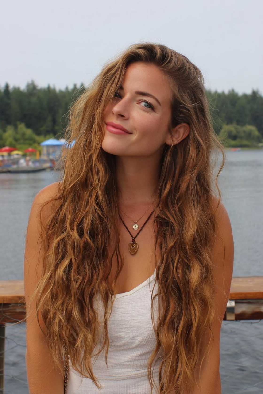 Lake Life Ready: 20+ Practical & Pretty Hairstyles You'll Love. - 7. Wavy and Loose