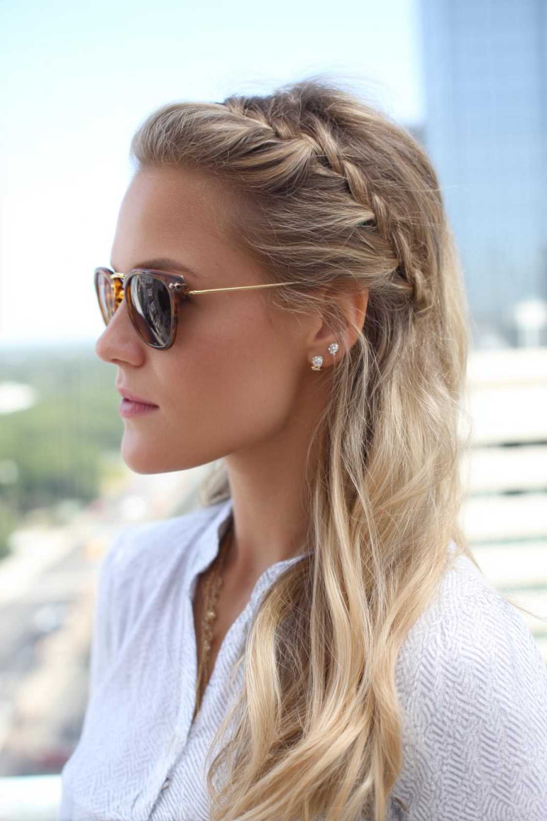 Lake Life Ready: 20+ Practical & Pretty Hairstyles You'll Love. - 20. Braided Headband