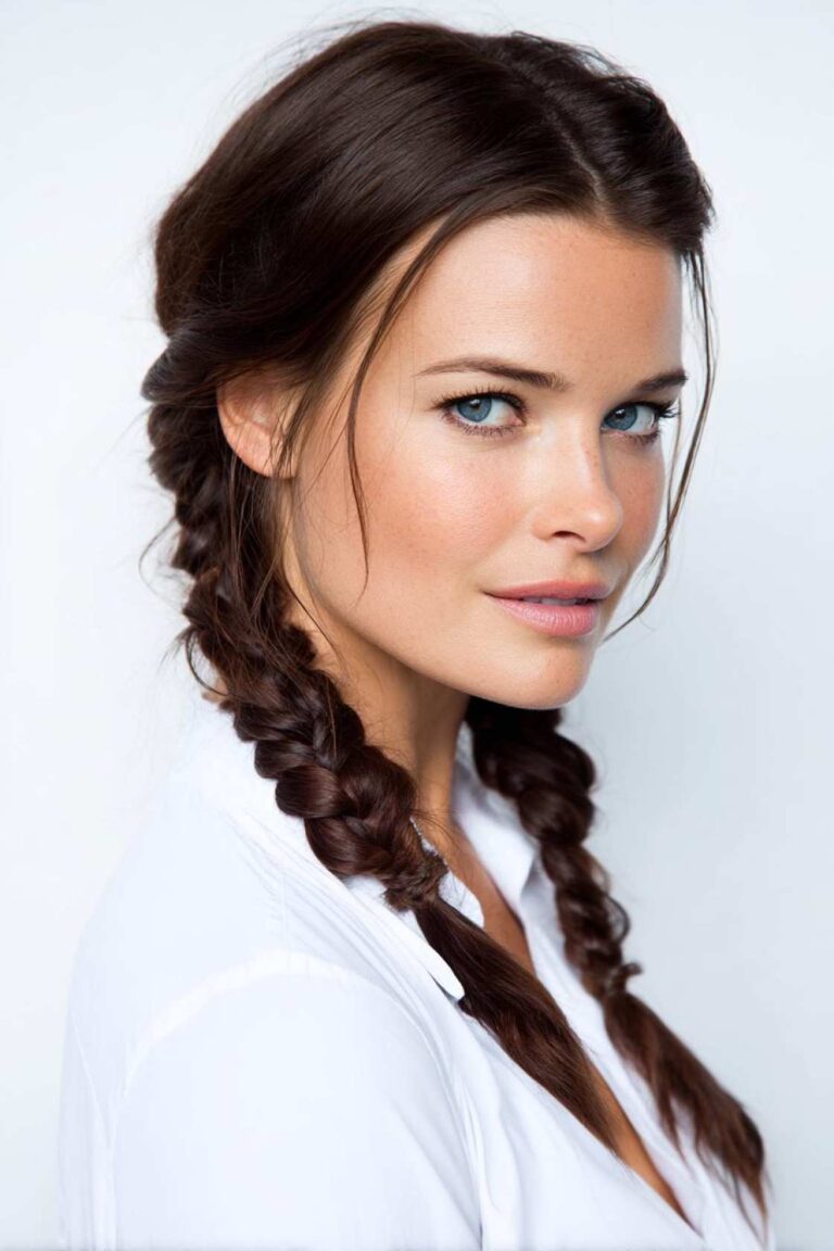 Quick & Chic: 13 Easy Braids You’ll Adore! Quick & Chic: 12+ Easy Braided Hairstyles for Busy Mornings (5-Minute Styles!).