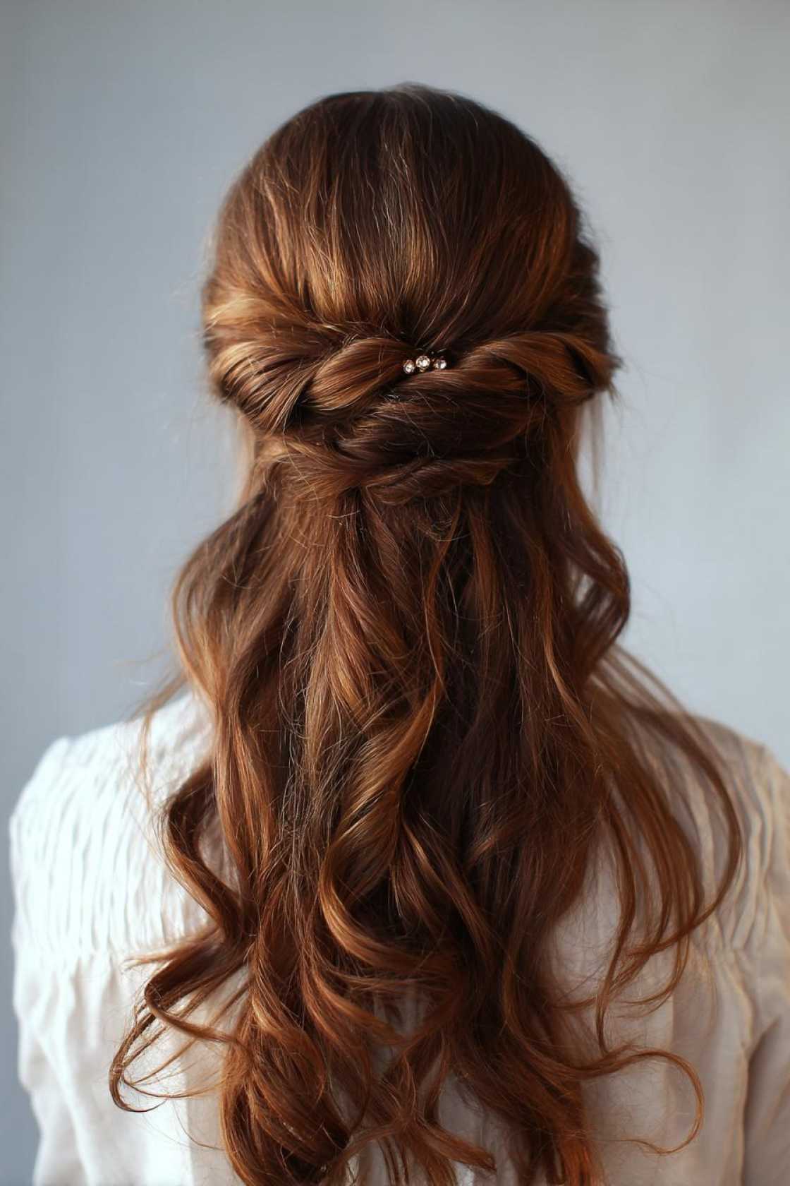 Service with Style: 20+ Professional & Practical Hairstyles for Waitresses - 3. The Pinned Back Sides