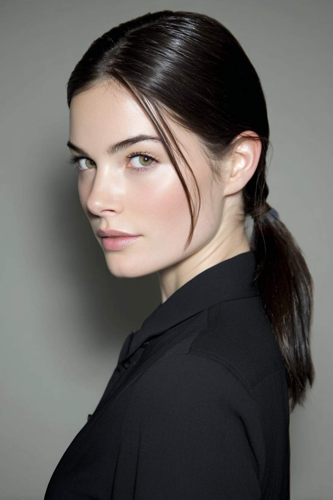 Stay Chic & Sweat-Free: 20+ Easy Hairstyles Perfect for Hot & Humid Days. - 1. The Sleek Low Ponytail
