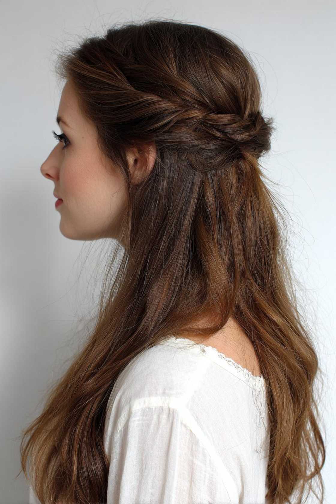 From Nashville to Your Next Show: 12+ Must-Try Country Concert Hairstyle Ideas. - 10. Half-Up, Half-Down