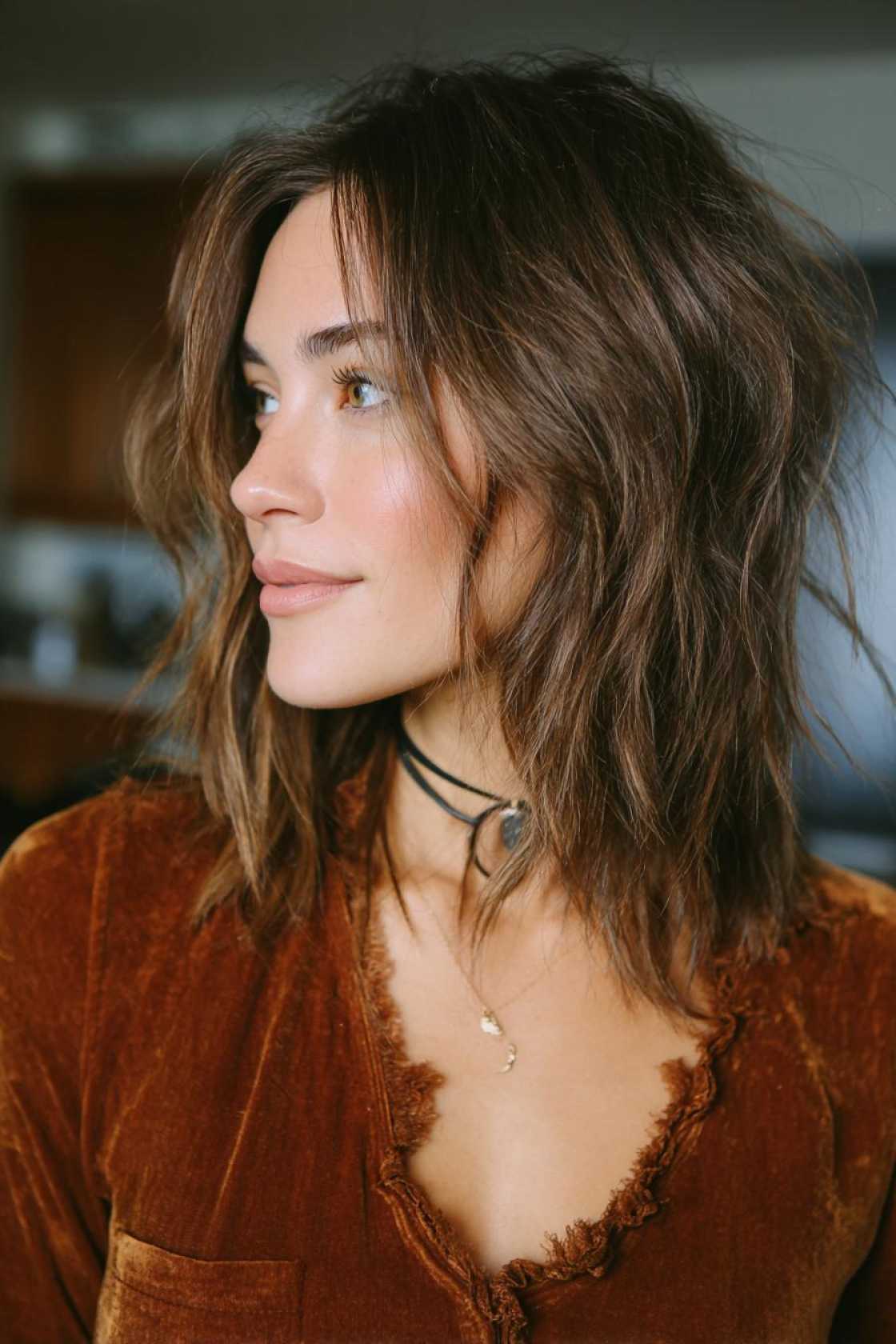 From Summer Breeze to Autumn Leaves: 18+ Transition Hair Ideas for Fall. - 1. The Shag