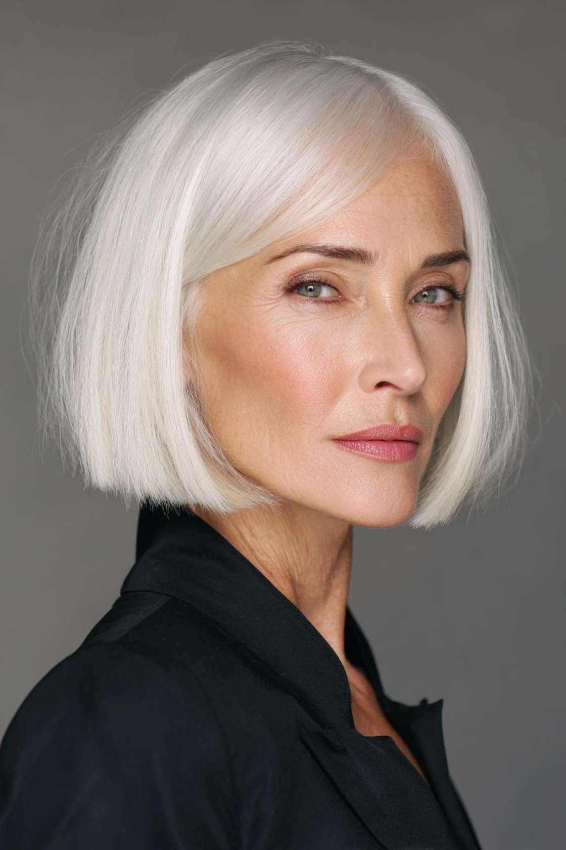 Liberate Your Locks: 15+ Chic Wash And Wear Haircuts for Women Over 50 (Effortless Style!). - 2. The Blunt Bob