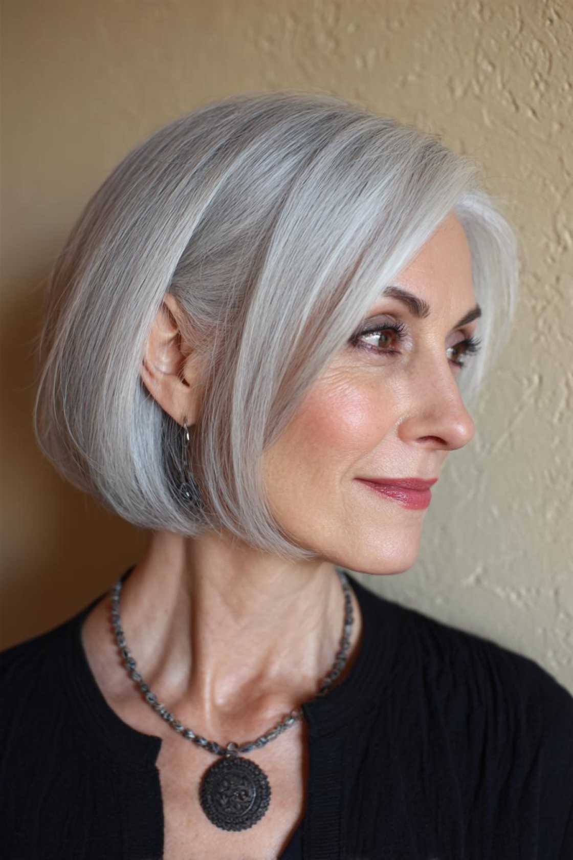 Liberate Your Locks: 15+ Chic Wash And Wear Haircuts for Women Over 50 (Effortless Style!). - 8. The Collared Bob