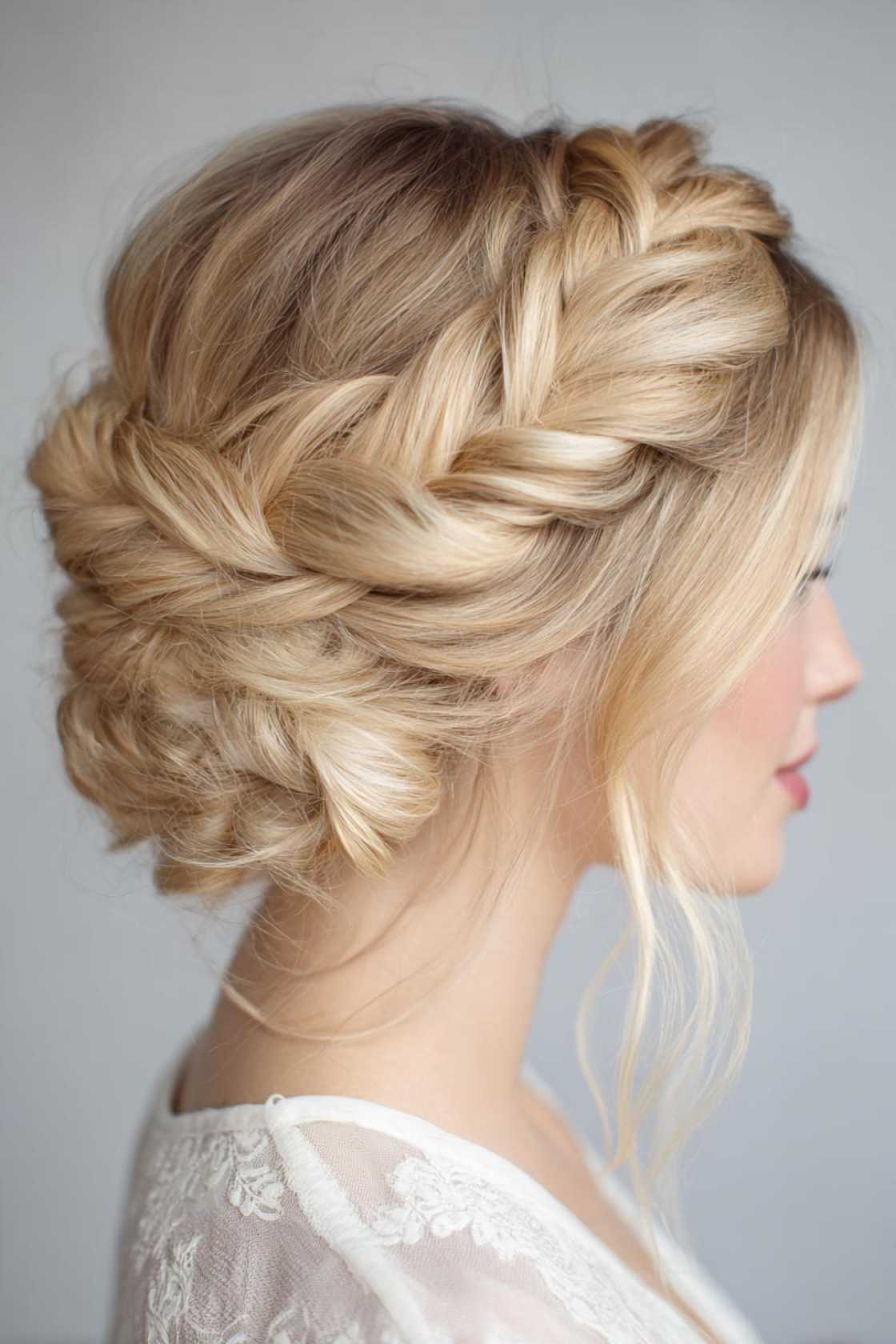 Super Mom, Super Hair: 20+ Easy Hairstyles for When You Have No Time. - 11. The Crown Braid