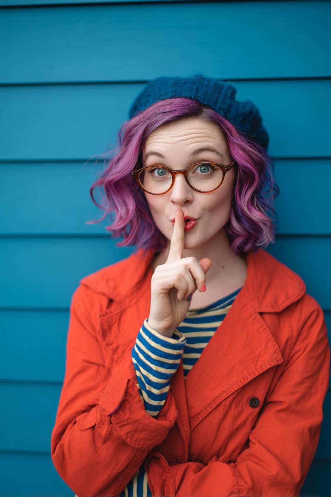 Thinking Peekaboo? 18+ Reasons to Try This Playful Hidden Hair Color. - 5. A Conversation Starter