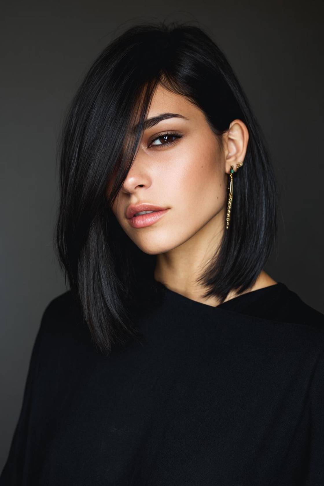 Your Spring 2025 Hair Refresh: 20+ Chic Medium-Length Cut Ideas to Inspire. - 16. Asymmetrical Lob